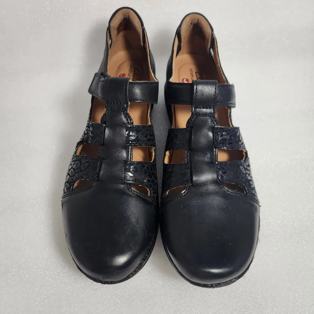 Clarks Appley Animal Print Strap Mary Jane Black Leather Size US 9 M NWT - Picture 2 of 16